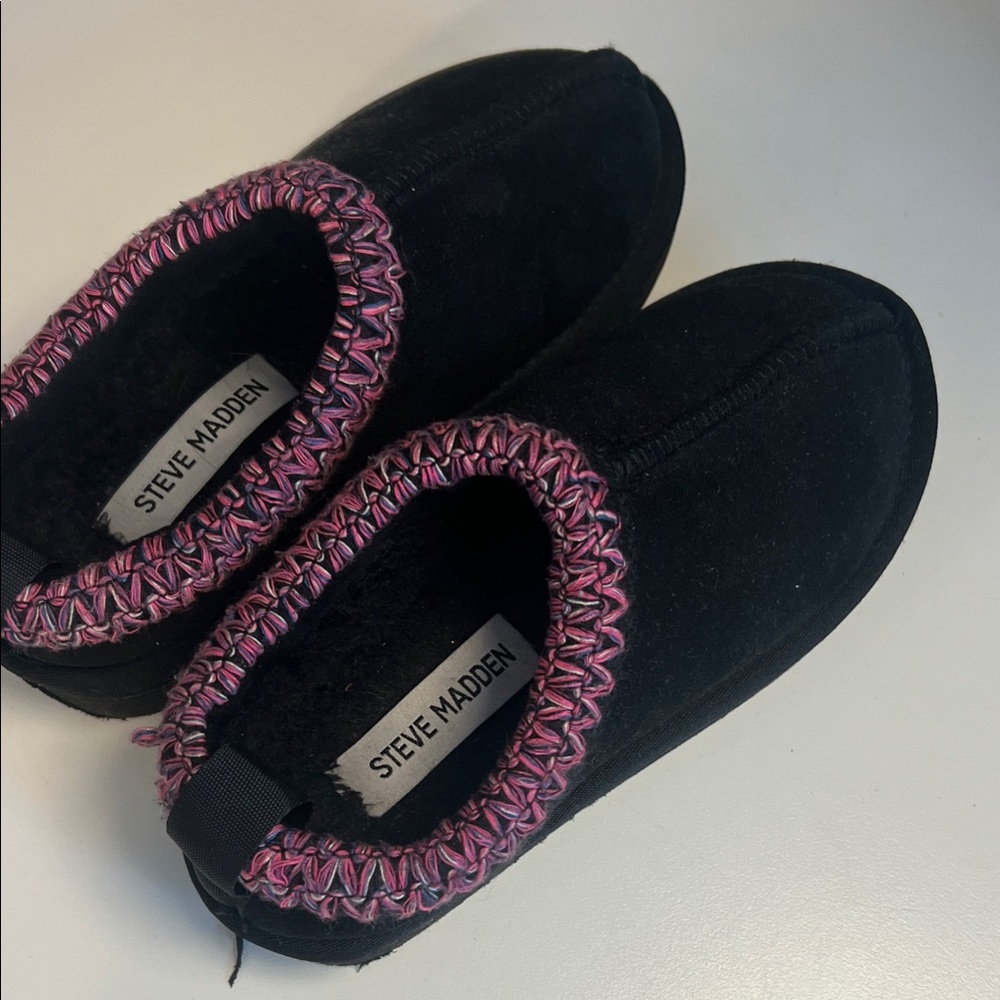 Steve Madden Black Slippers with Pink Trim